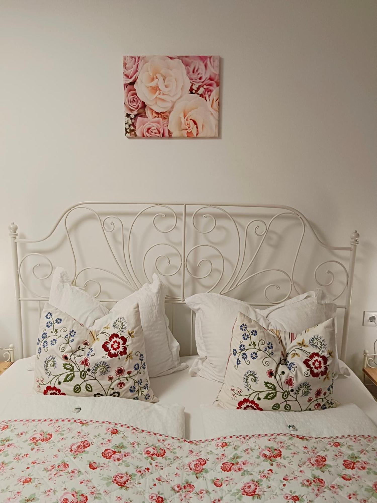 Ferienwohnung Karasek Deluxe Sattendorf Luaran gambar
